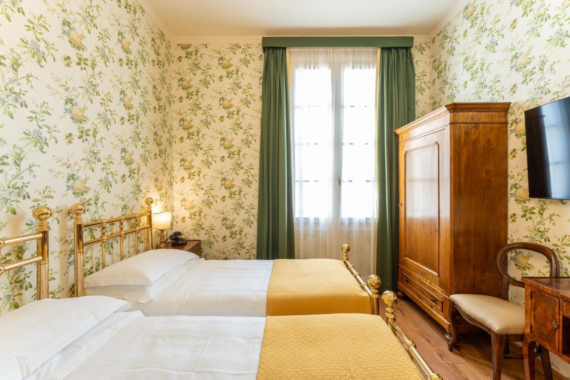 Two-Bedroom Suite,1676728551:JPEG